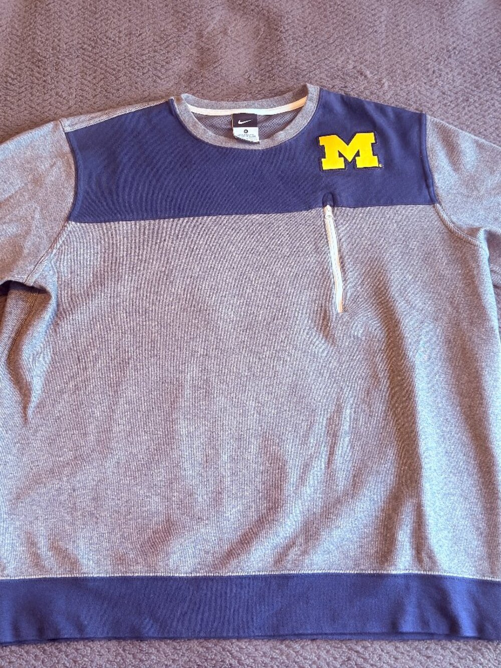Mens Michigan Nike Crewneck XL